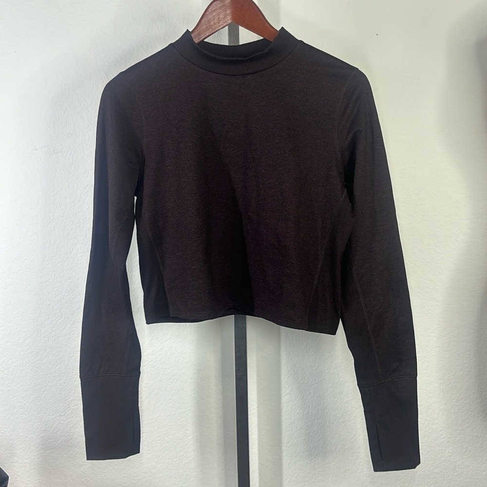 Old Navy Women’s CozeCore Go-Dry Long-Sleeve Cropped Rib-Paneled Top size L